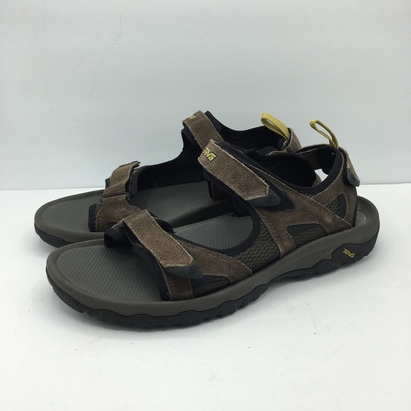 Sandals_&_Flip_Flops
